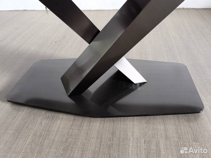 Кухонный стол