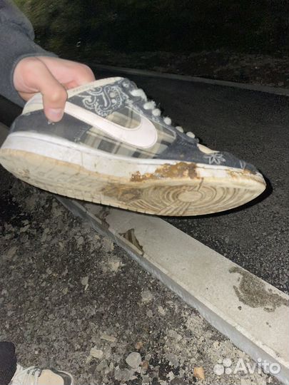 Travis Scott x Nike SB Dunk Low Limited eddition