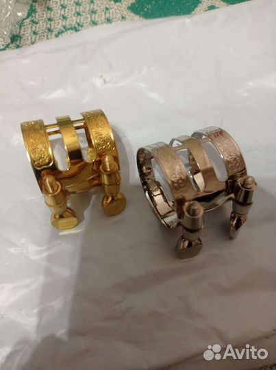 Лигатура для мундштука саксофона альт