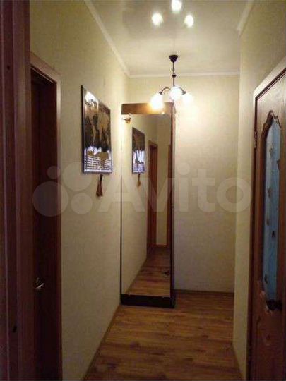 2-к. квартира, 54 м², 1/3 эт.