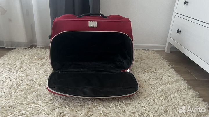 Чемодан на колесах