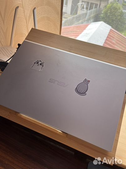Ноутбук ASUs