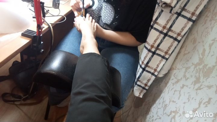 Маникюр на дому