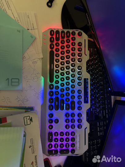 Игровая механическая клавиатура