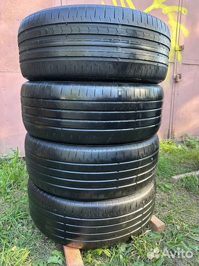 Continental ContiPremiumContact 5 215/55 R17 94V
