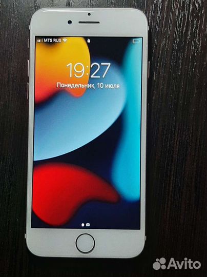 Телефон iPhone 7