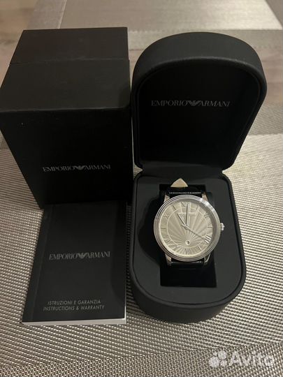 Часы Emporio Armani