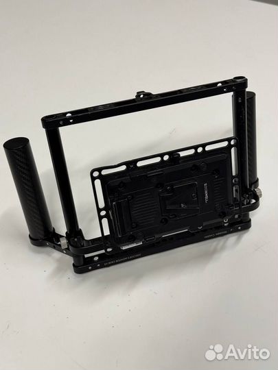 Woodencamera Director's Monitor Cage v3