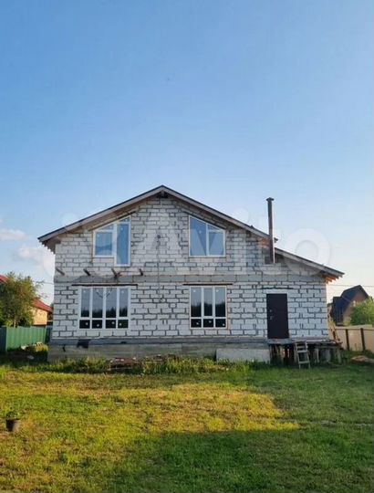 Коттедж 203,8 м² на участке 12 сот.