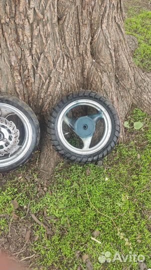 Колесо на скутер 12/13