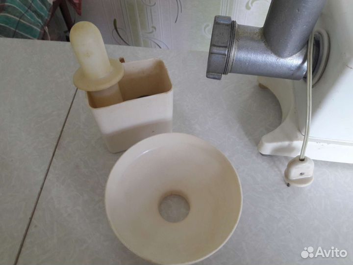 Мясорубка электрическая бу