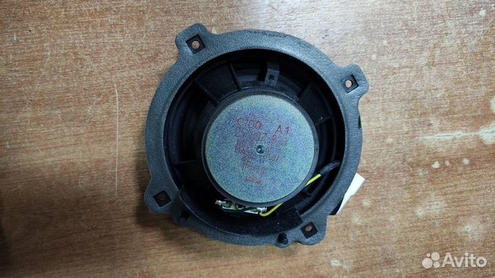 Динамик chevrolet captiva передний