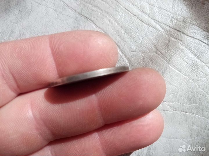 Монета 600 лет