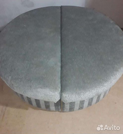 Пуфик в прихожую бу