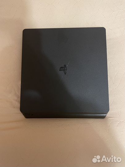 Sony playstation 4 slim