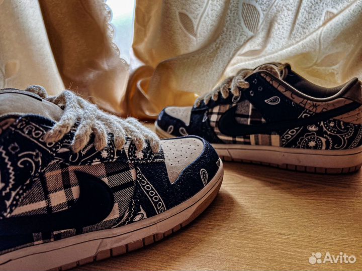 Nike SB Dunk Low Travis Scott