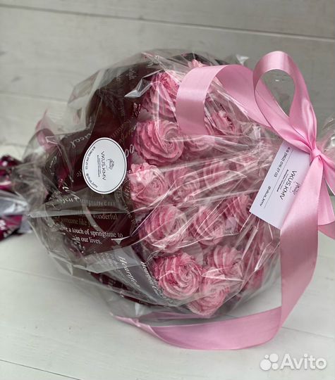 Десерты и торты на заказ