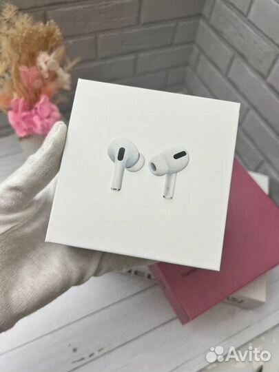 Наушники AirPods