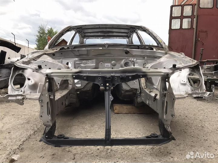 Рамка радиатора Lexus GS300/GS350/GS430/GS450h/GS460