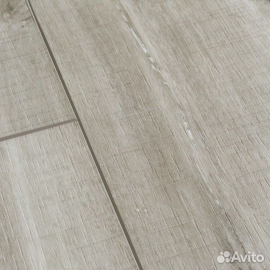 Пвх-плитка Quick-Step Livyn Дуб каньон серый