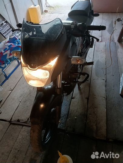 Bajaj pulsar 180 год 2021