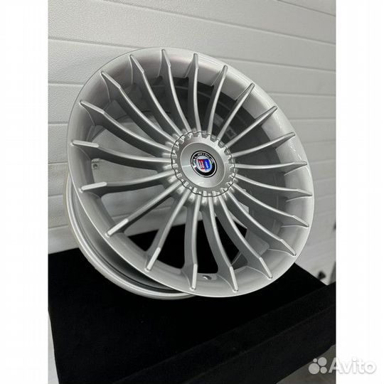 Диски R20 на BMW 373 М стиль