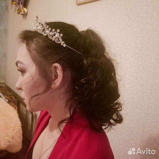 Стилист по прическам
