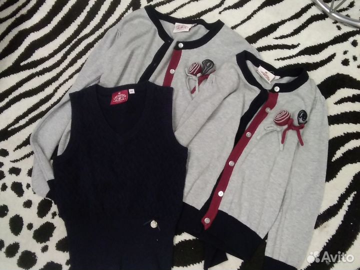 Кофта для девочки школьная