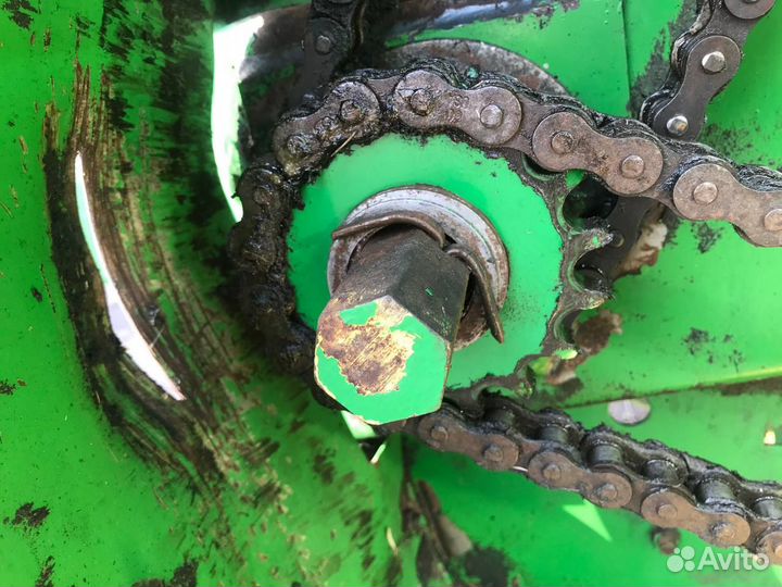 Пресс-подборщик John Deere 550, 1995