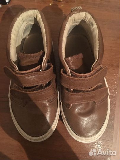 Продам ботинки