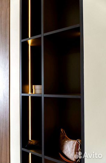 Шкаф в прихожую на заказ из качественных материалов