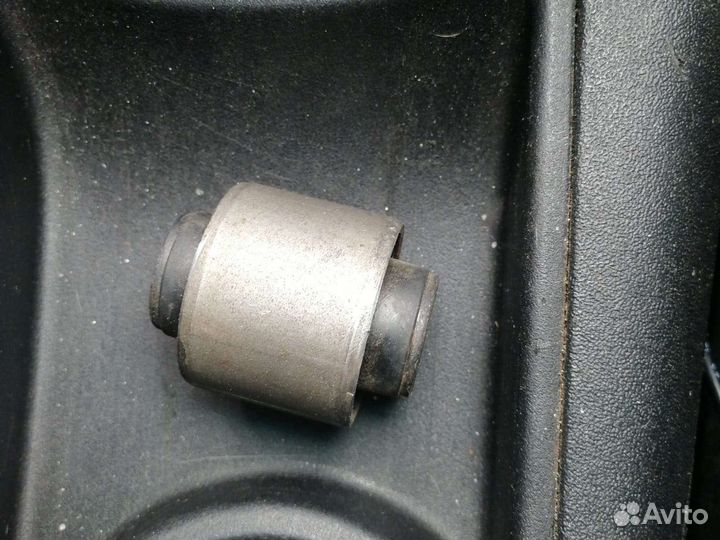 5271838000 сайлентблок заднего поворотного кулака