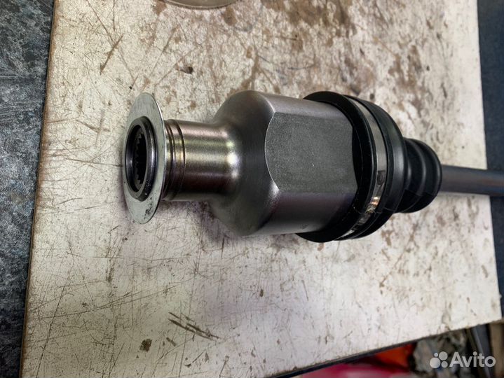 Привод правый левый Рено Логан 2014 Ларгус Сандеро