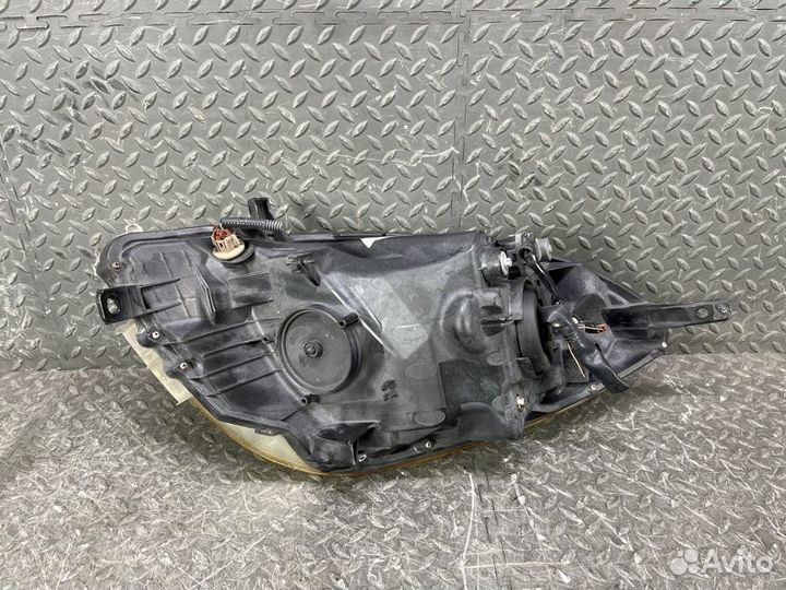 Фара правая Ниссан Ноут 2004-2008 Nissan Note