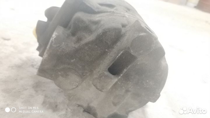 Компрессор кондиционера VW Passat b6 1K0820859S