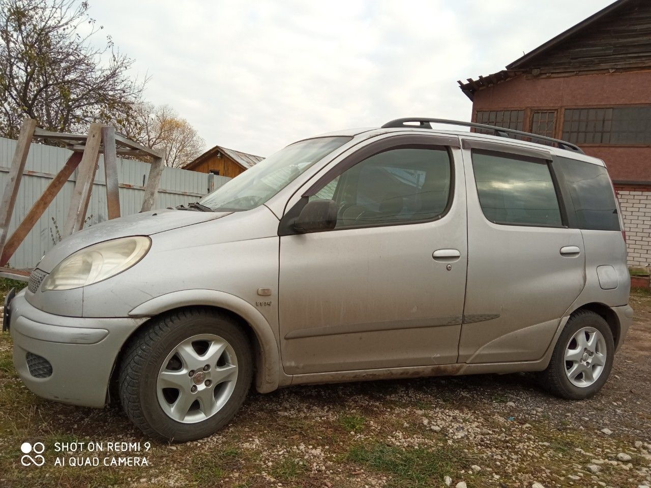 Toyota Yaris: фото владельца