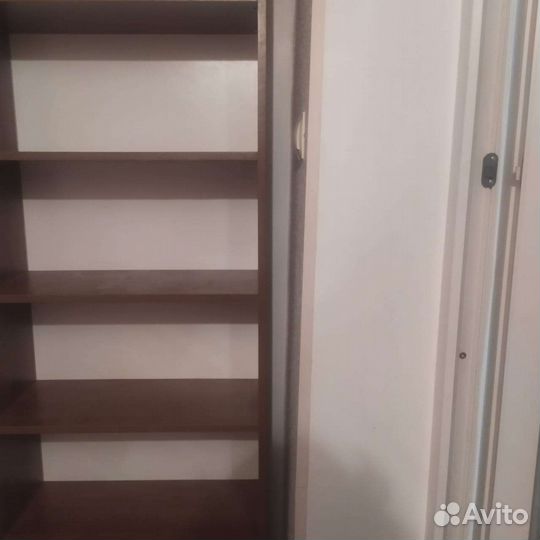 Деревянная полка