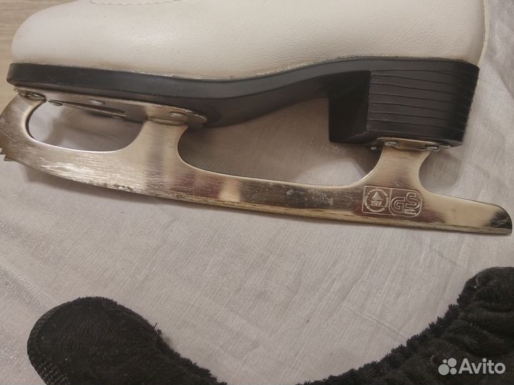 Коньки фигурные