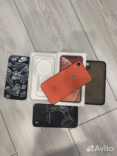 iPhone Xr, 64 ГБ