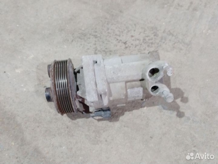 Компрессор кондиционера Nissan Note