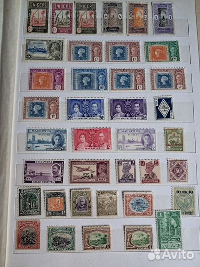 Альбом с марками. 500 шт чистые