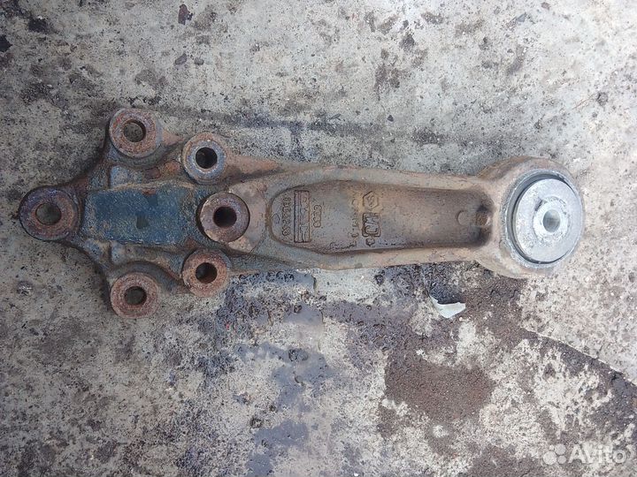 Кронштейн Даф 1304846