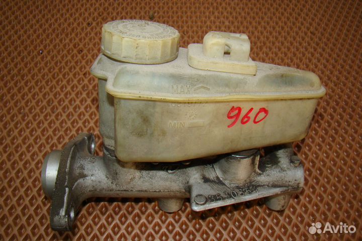 Главный тормозной цилиндр Volvo 960 Вольво