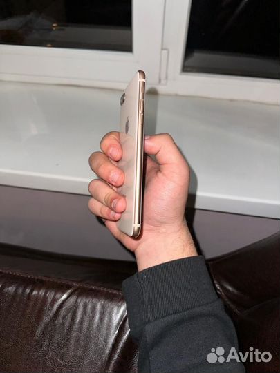 iPhone 8 Plus, 64 ГБ