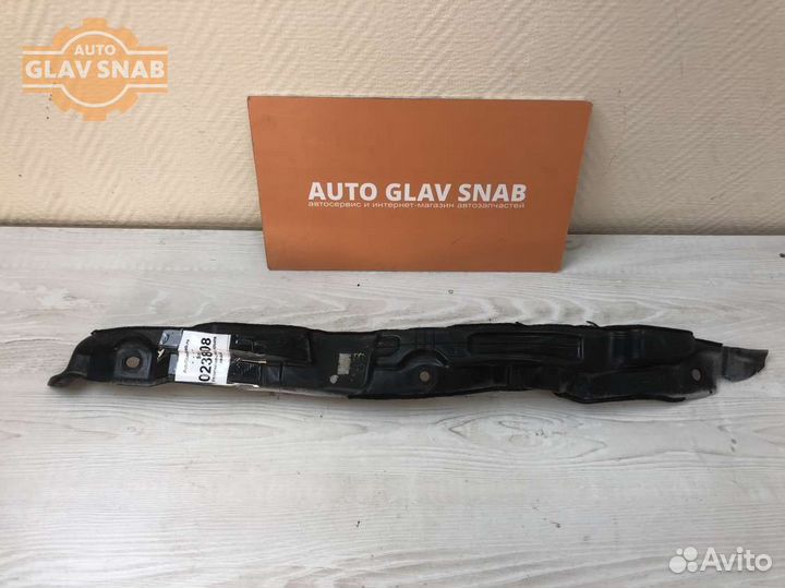 Уплотнитель пер. крыла левый Хендай Солярис