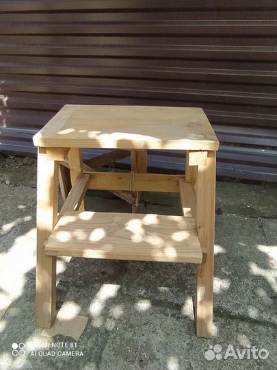 Стулья, табуреты. Дерево. Столы