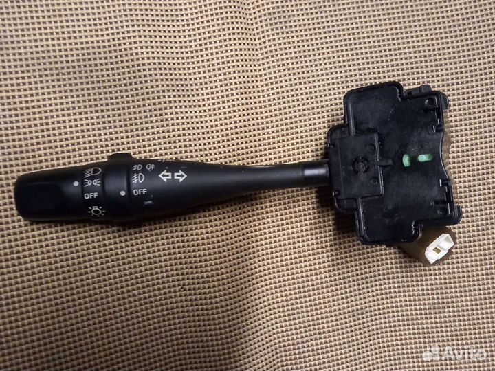 Ниссан Максима 32-переключатель поворотов