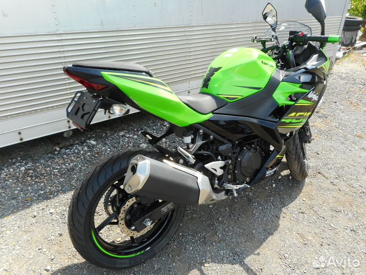 Kawasaki ninja 400R ABS No. B10819