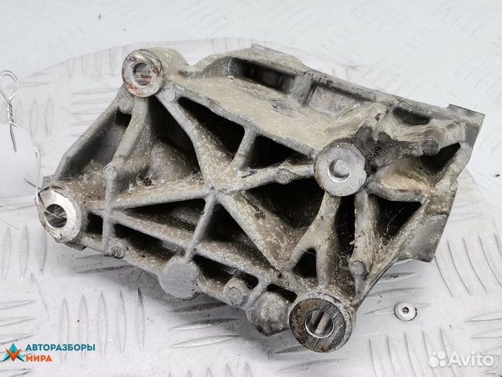 Кронштейн топливного фильтра Peugeot 807 2007