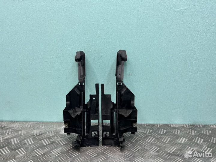 Комплект накладок крыла передний Ford Focus 3